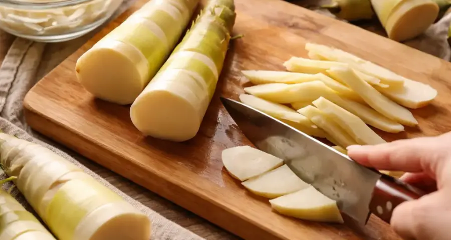 Essential Tools and Bamboo Shoot Preparation Steps